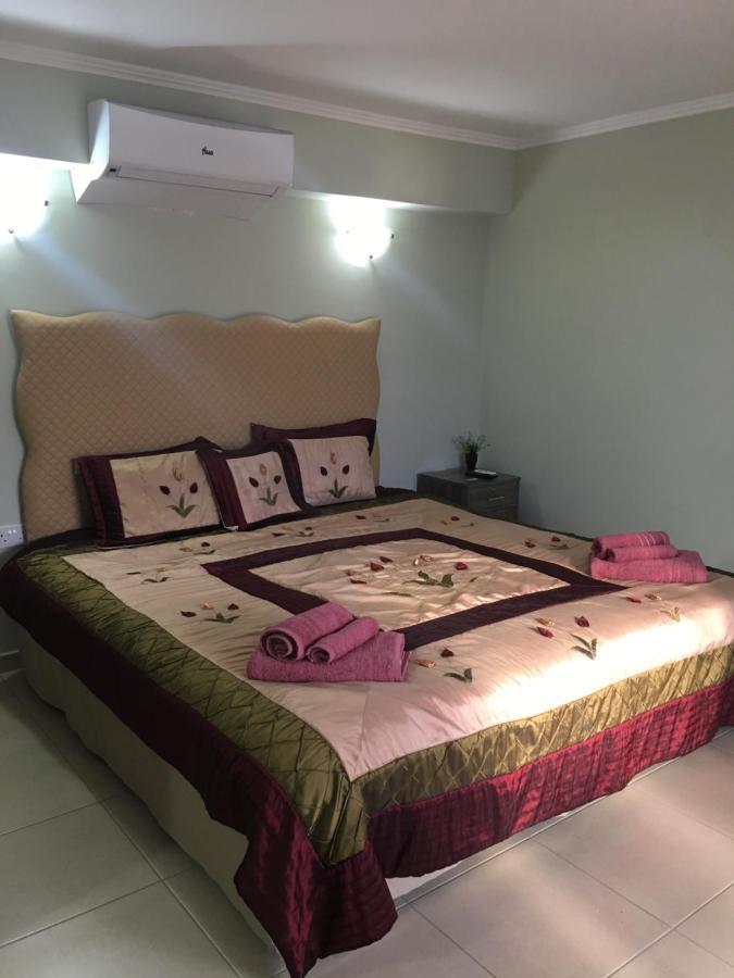 Livadia Studio Пафос Екстер'єр фото